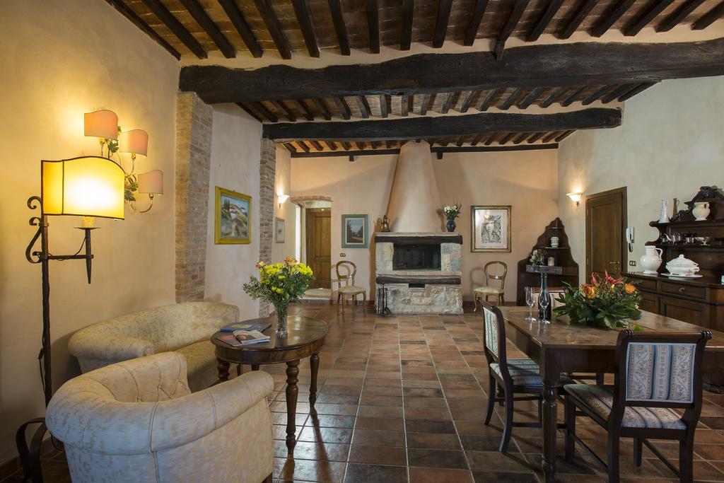 Camere Dentro Il Castello Monteriggioni Bagian luar foto