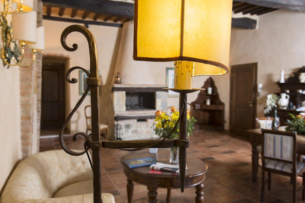 Camere Dentro Il Castello Monteriggioni Bagian luar foto