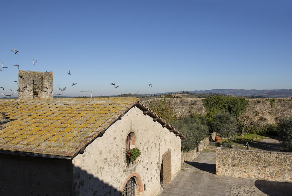 Camere Dentro Il Castello Monteriggioni Bagian luar foto