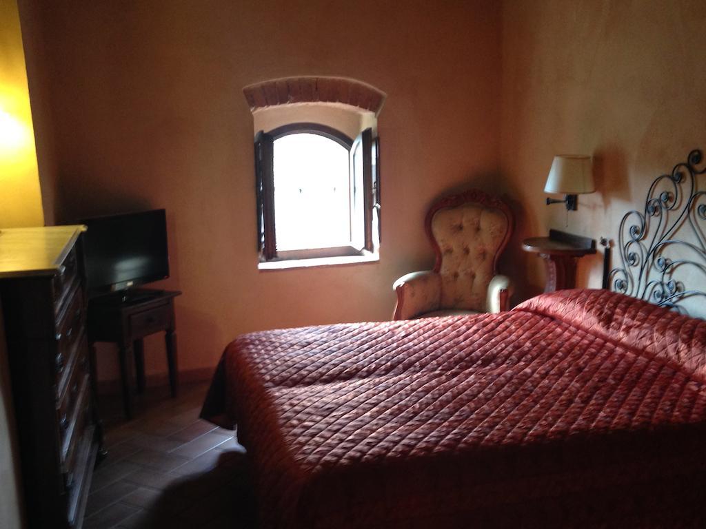 Camere Dentro Il Castello Monteriggioni Ruang foto